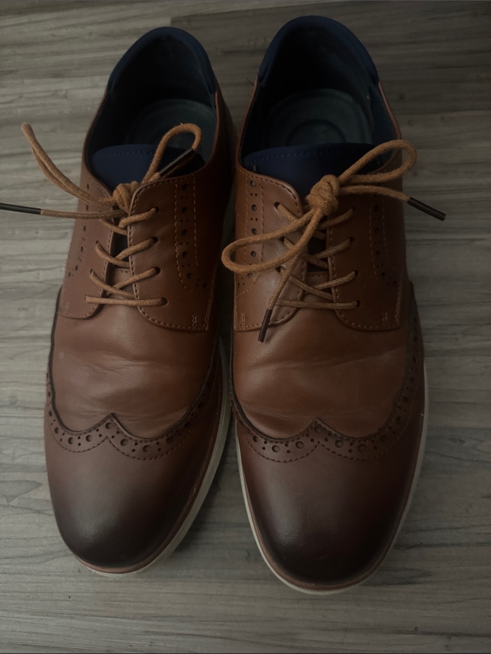Men's Tan Brown Wingtip Oxford Lace-Up Dress Shoes. Very light and comfortable.